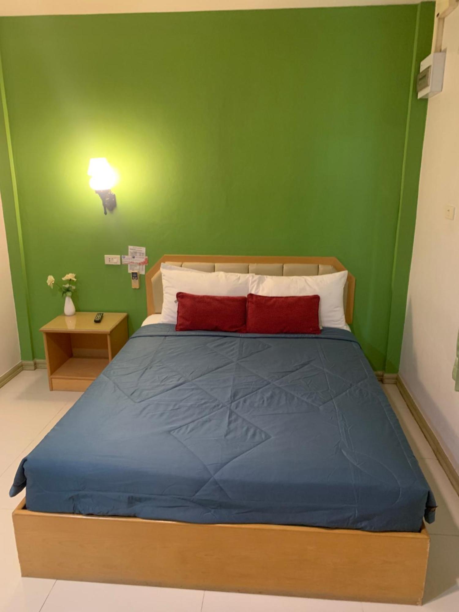 The Orchid House Hotel Nong Kung Yai Екстериор снимка